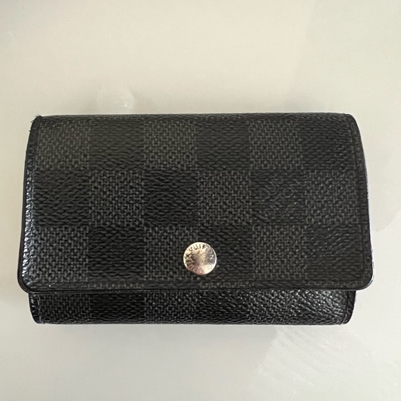 Louis Vuitton Other - Louis Vuitton Damier Graphite Multicles 6 Key Holder